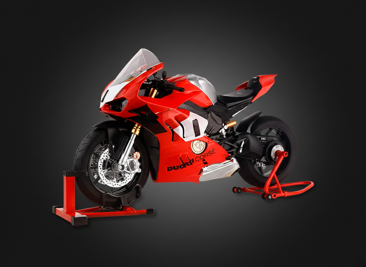 ESCALA 1:6 DUCATI V4S